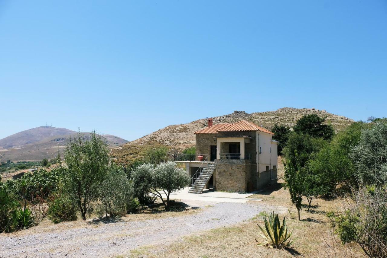 Вилла Stone House Of Panos Kornos Экстерьер фото
