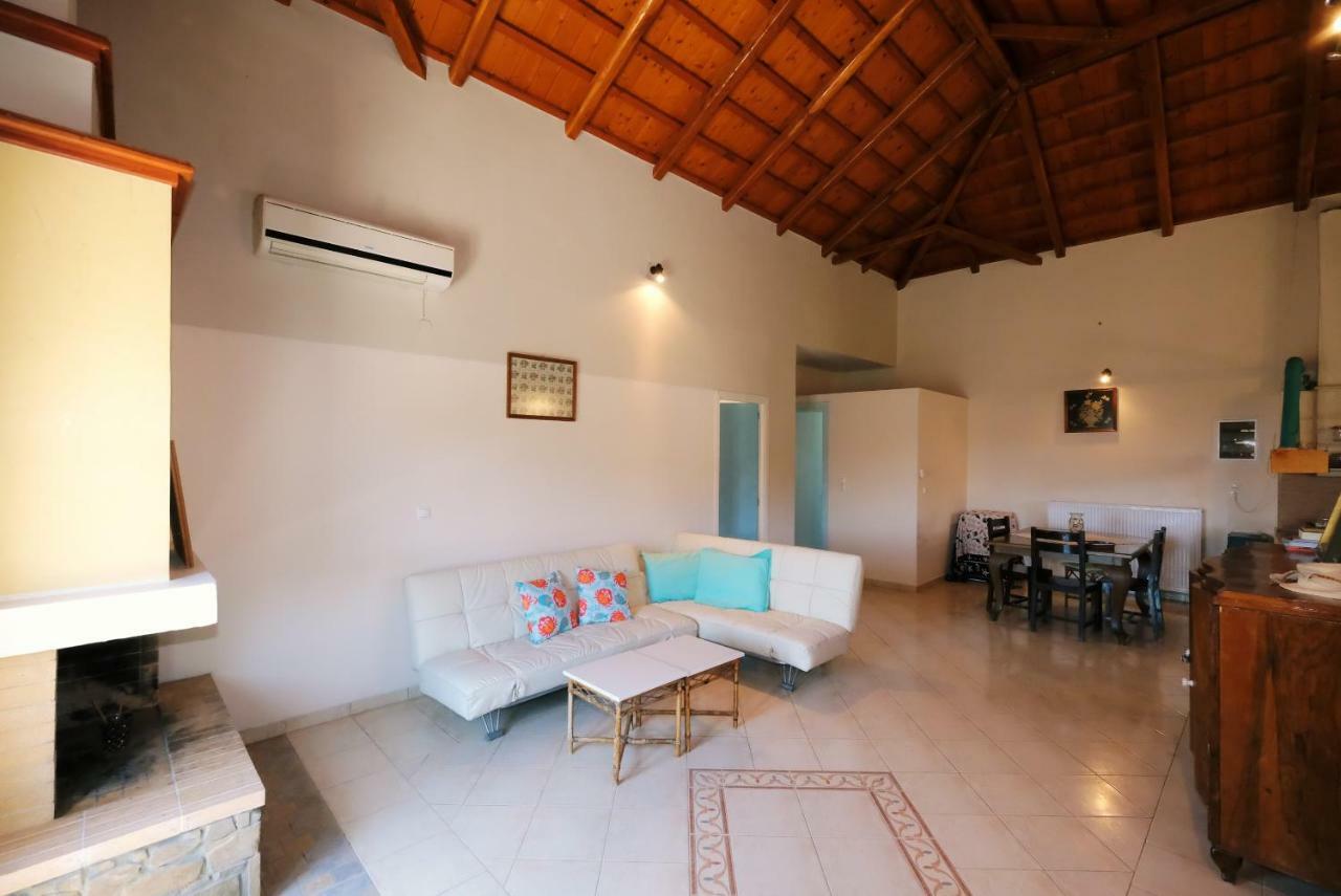 Вилла Stone House Of Panos Kornos Экстерьер фото