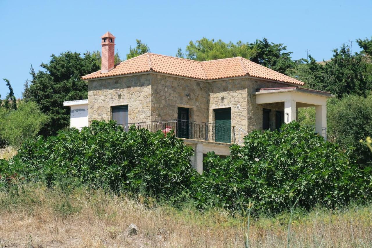 Вилла Stone House Of Panos Kornos Экстерьер фото