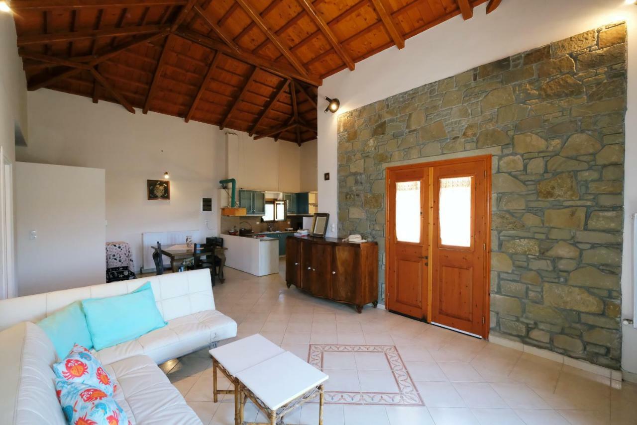 Вилла Stone House Of Panos Kornos Экстерьер фото